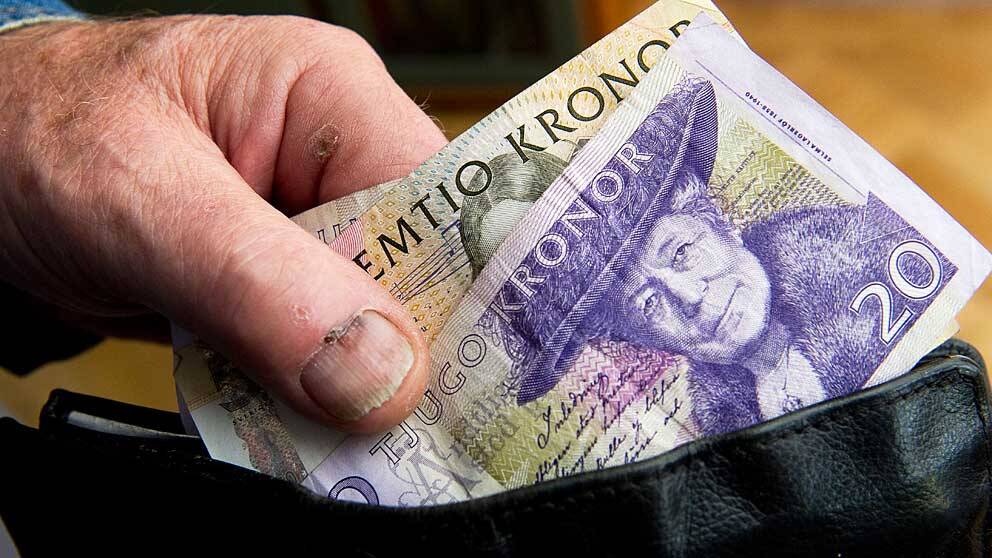 På PRO är man inte särskilt imponerad över regeringens skattesänkning.