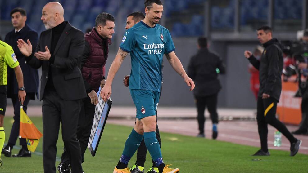 Zlatan Ibrahimovic klev av i den 56:e matchminuten mot Roma.