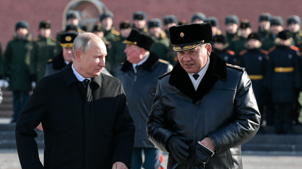 Rysslands president Vladimir Putin och försvarsminister Sergej Sjojgu i Moskva. 