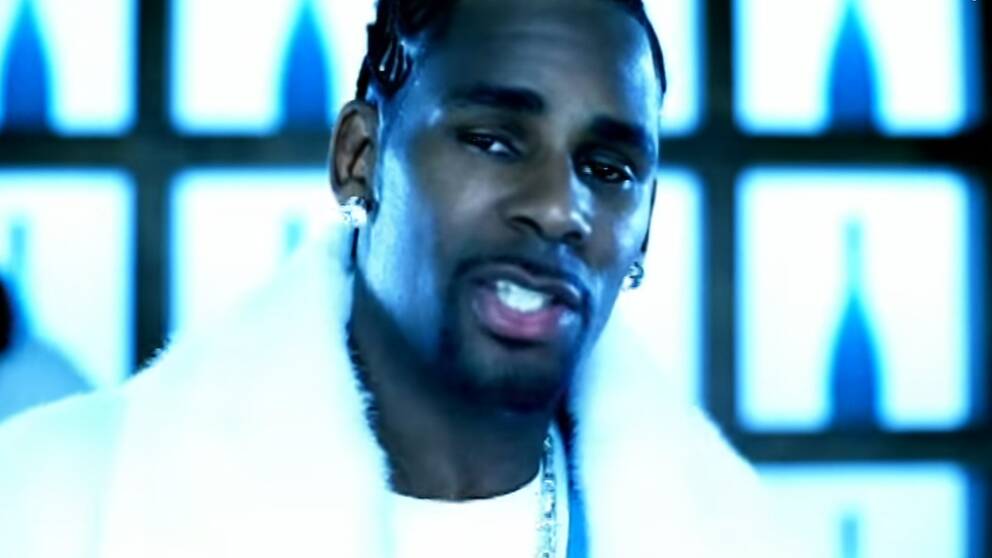 R. Kelly i musikvideon till ”Ignition (Remix)” från 2003.