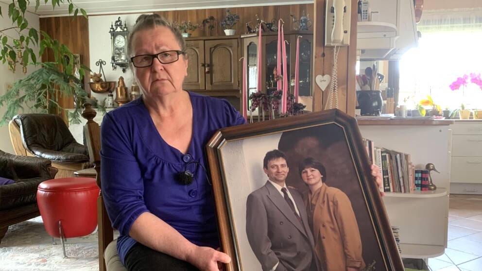 Hajnalka gifte sig med Jene Kozla på 1970-talet. Hon beskriver sin man som social och hjälpsam med många vänner omkring sig.
– Vi hade en fin tid tillsammans, säger hon.