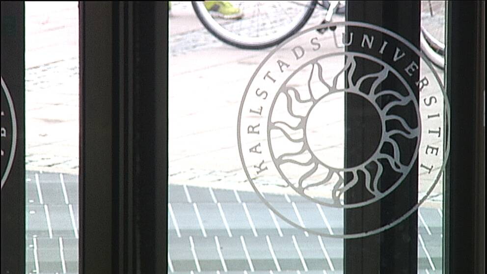 Dörr till Karlstads universitet.