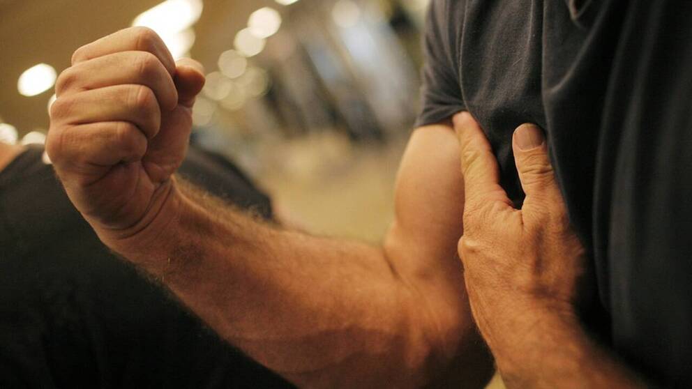 Könshormonet testosteron associeras ofta med typiskt manliga attribut som muskelkraft och sexuell förmåga. Men verkligheten är mer komplicerad än så. Testosteron som extra tillskott tycks nämligen inte påverka den sexuella förmågan alls.