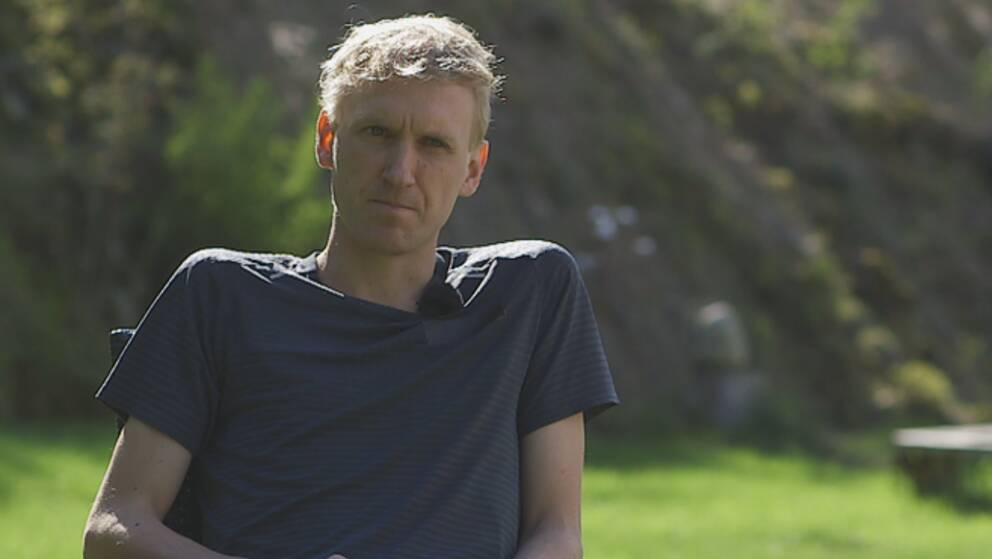 David Nilsson bröt mot sitt sponsorkontrakt när han sprang sitt svenska rekordlopp.