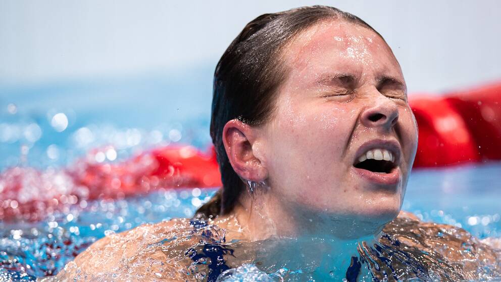 Sophie Hanson era emozionata dopo la finale olimpica con i 100 metri rana.