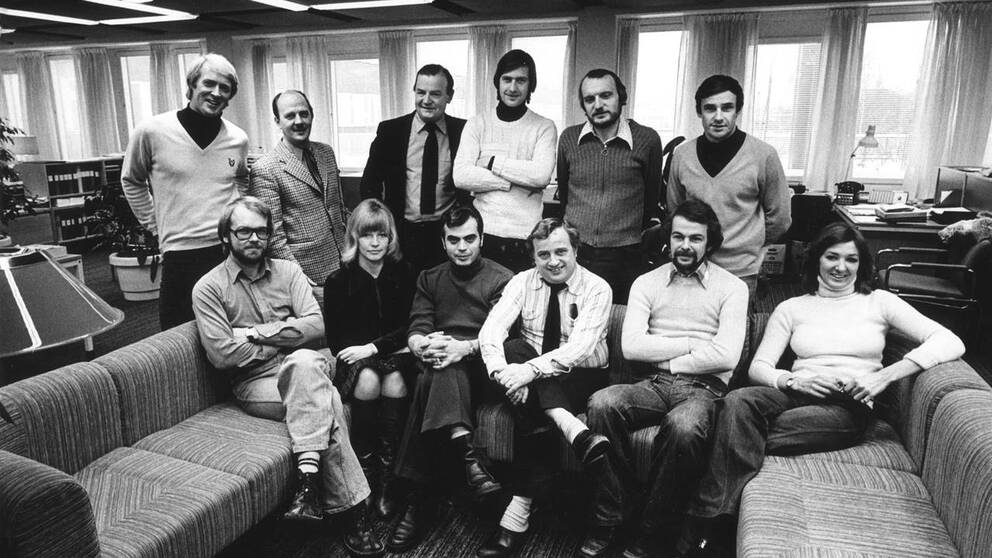 Göran Zachrisson, stående längst till vänster, tillsammans med kollegor på Tv-sporten 1976.