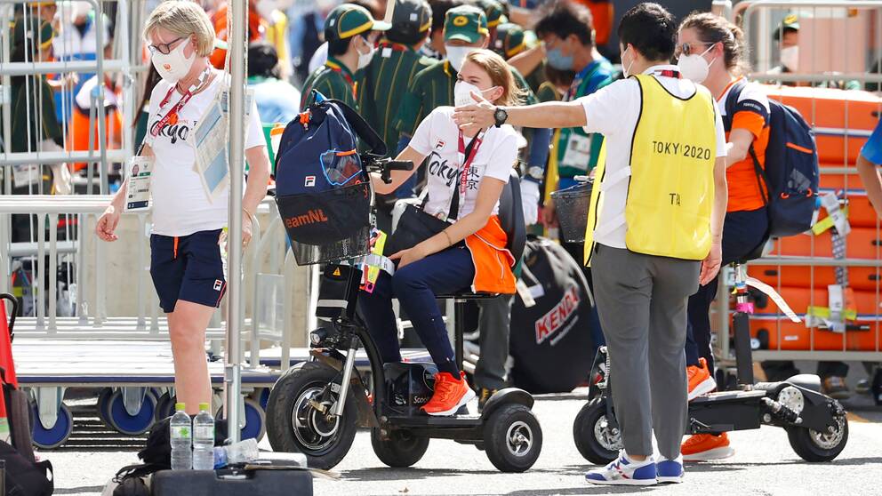 Tusentals idrottare bor i den paralympiska byn under spelen i Tokyo.