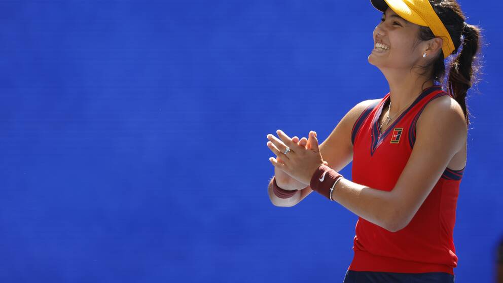Emma Raducanu är vidare till sin första grand slam-semifinal.