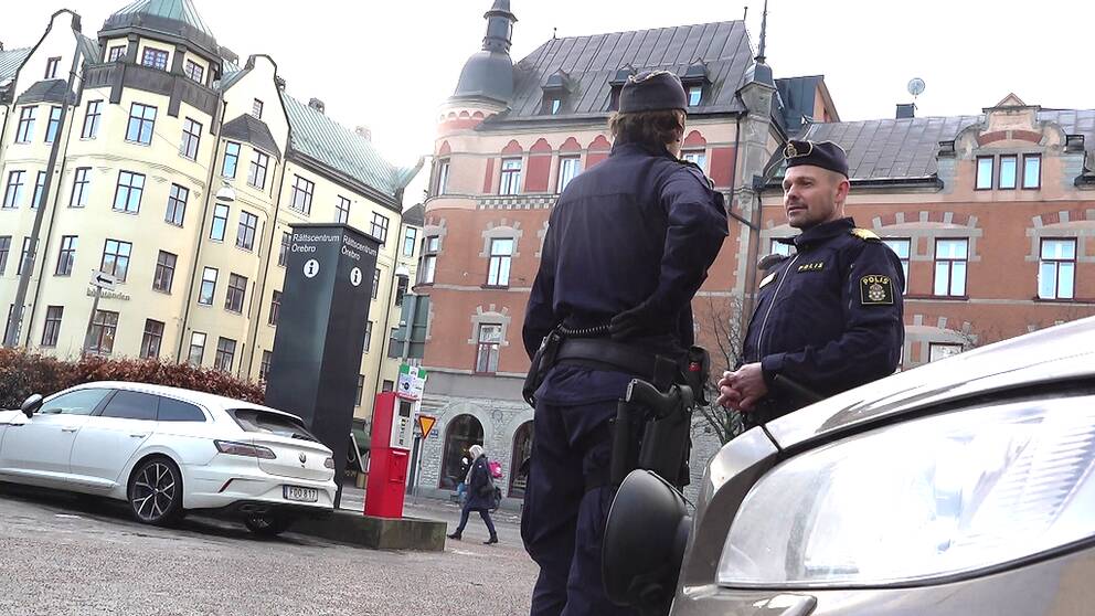 Hör regionpolischef Patrick Ungsäter berätta mer om hur polisstationen ska växa fram.