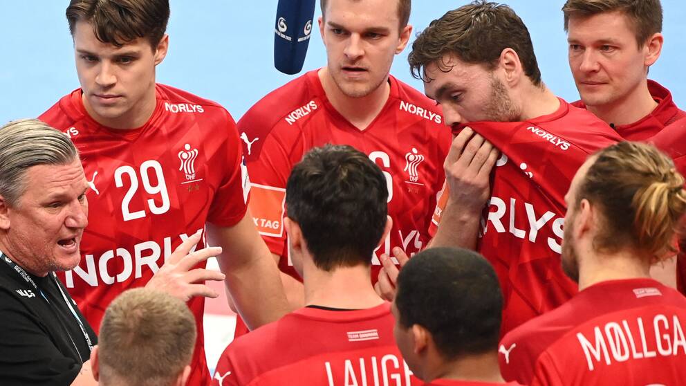 Det danska landslaget har tagit emot dödshot efter förlusten.