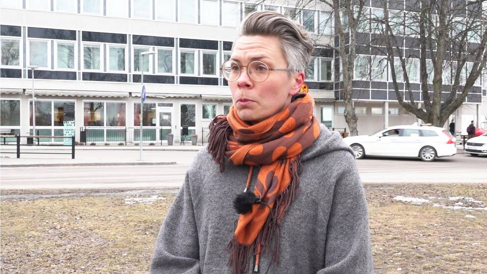 Anna Isaksson, samordningsbarnmorska i Region Västmanland utanför Västmanlands sjukhus i Västerås.