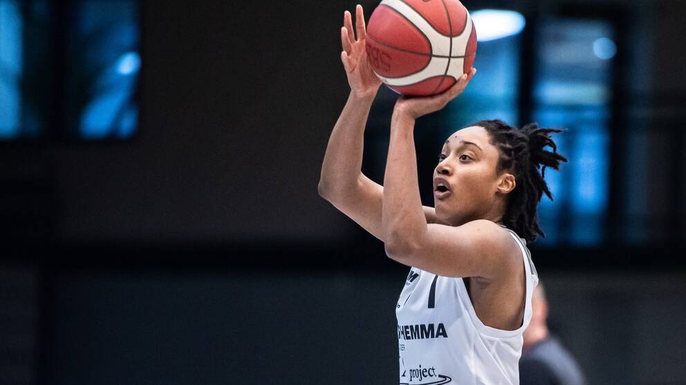 Jaelyn Brown matchbäst med sina 45 poäng.