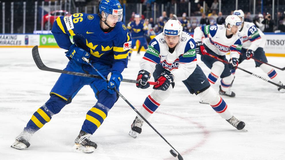 1653240929?format=auto