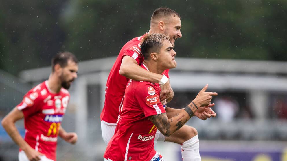 Diego Campos firar efter sitt mål mot Sundsvall.