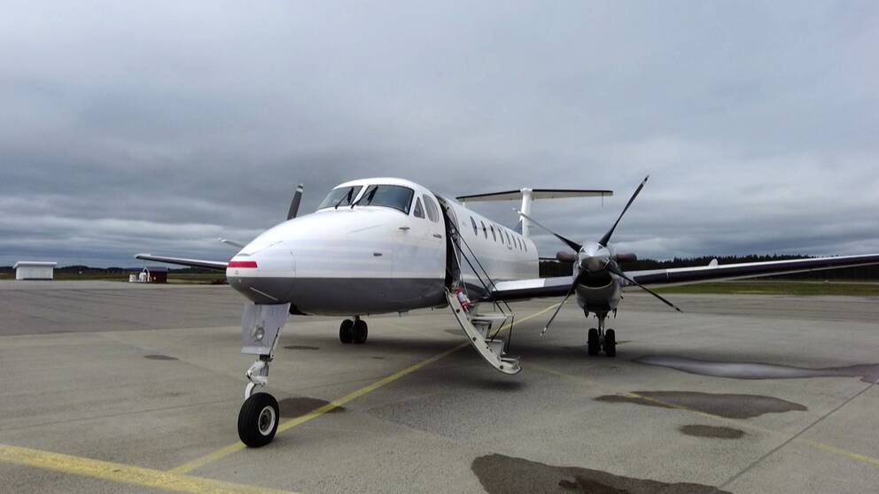 Flygplan Jonair på Skellefteå flygplats