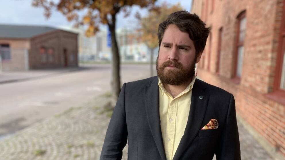 Victor Rundqvist är förstanamn för Centerpartiet i Halmstad. Det var inte långt ifrån att han skulle få sitta med i kommunstyret. Hör honom i klippet.