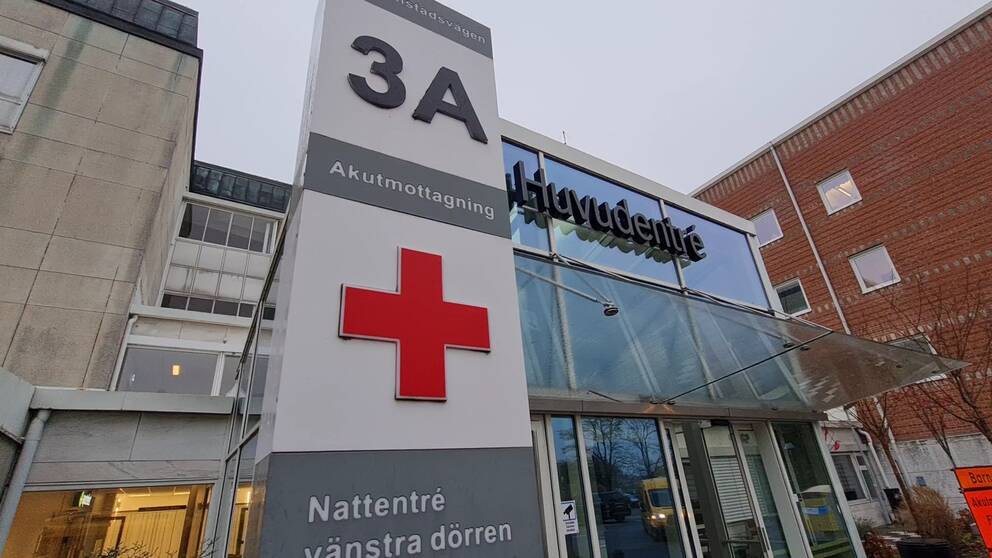Huvudentrén på Ystad lasarett, vid akuten