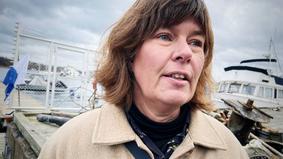 Jenny Randborg, miljö- och avfallsutvecklare på Lidingö kommun som projekterat en rensning utav avfall runt Lidingös kustremsa.