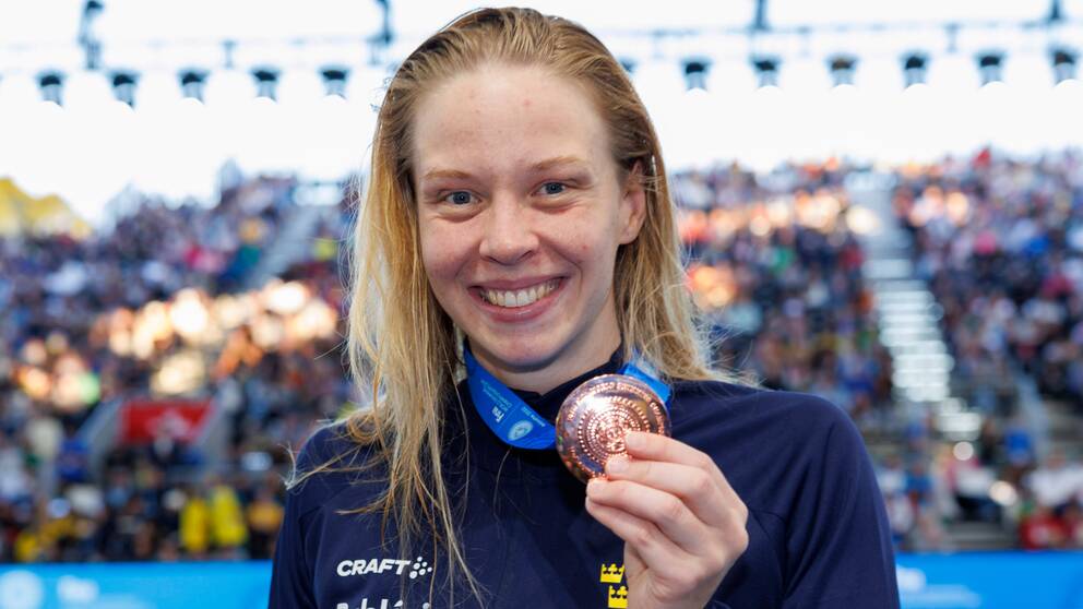 Louise Hansson tog VM-brons på 100 meter fjäril.