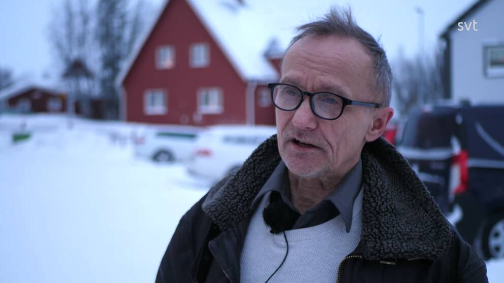 Håkan Jonsson säger att han varken är positiv eller negativ, men att man måste se över kärnkraften och dess möjligheter.
