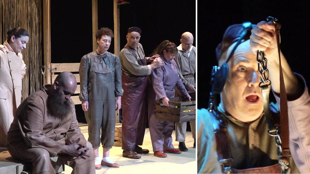 En bild på skådespelarna i pjäsen med dystra miner iklädda ”skinnkläder” och en hand som håller hårt i en kedja.