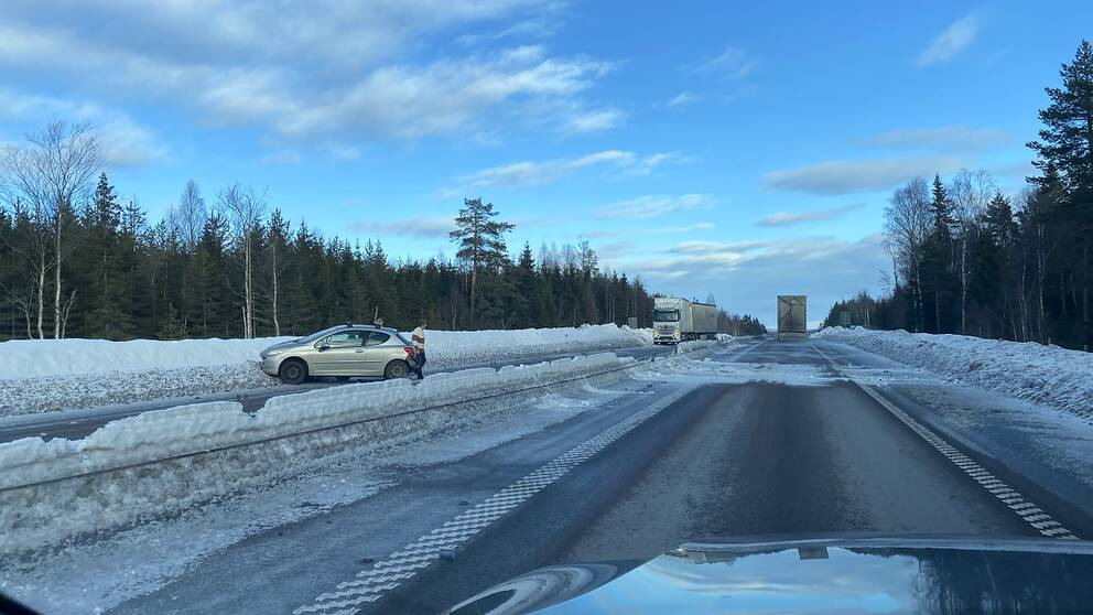 Singelolycka på E4 söder om Härnösand.