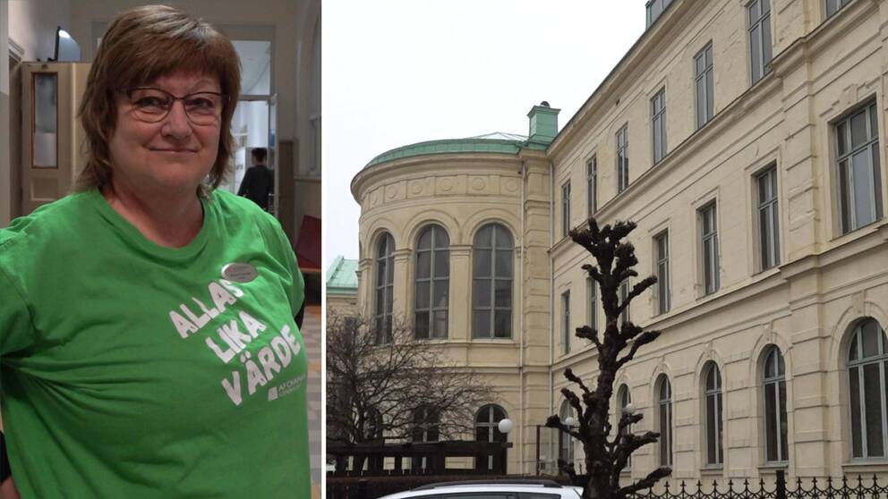 Kvinna i grön t-shirt tittar in i bild till vänster, stor ljusgul skolbyggnad med många fönster till höger i bild. Af Chapman, gymnasieskola, Karlskrona, misshandel, kniv, elever, gymnasieelever.
