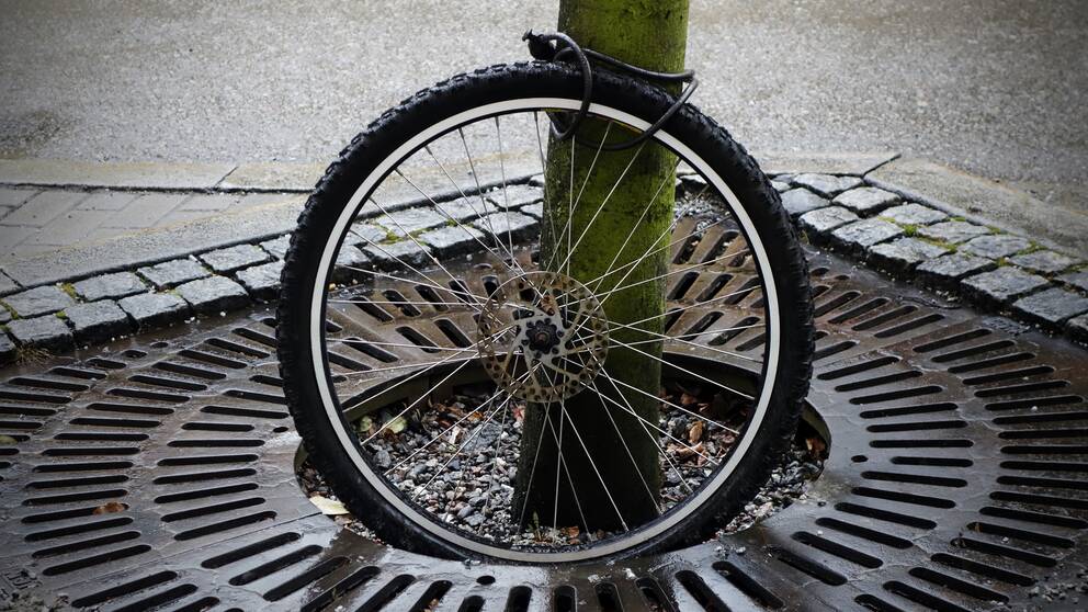 Ensamt hjul efter cykelstöld