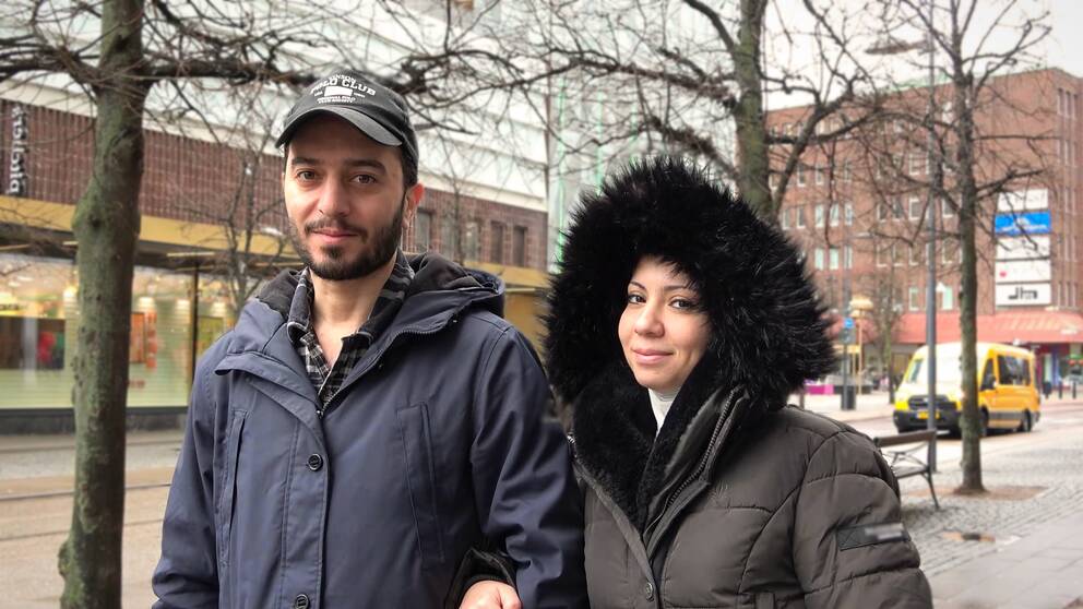 Dana Kanakri och Raed Shikha bor i Helsingborg och är två av många som tycker matpriserna är för dyra, särskilt mejeriprodukter.