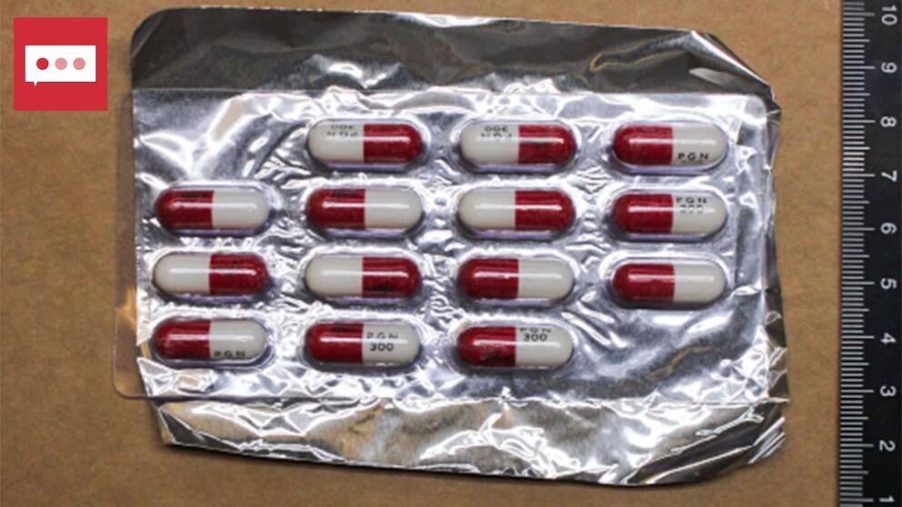 En bild på en karta med röda och vita tabletter.