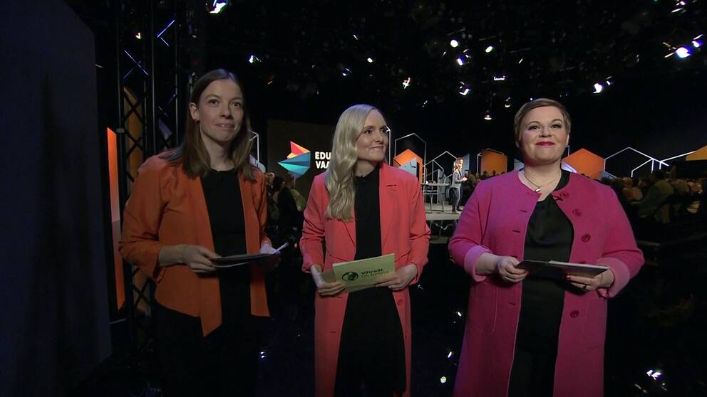 Vasemmistoliiton Li Andersson, vihreiden Maria Ohisalo ja keskustan Annika Saarikko Ylen vaalitentissä 23. maaliskuuta 2023.