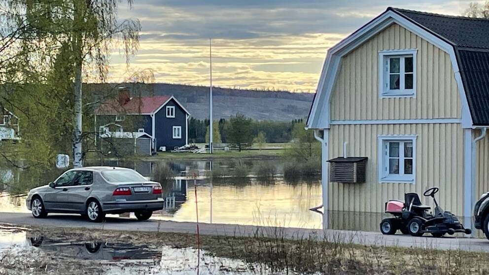 Bild från Juoksengi i Övertorneå kommun som drabbats hårt av översvämningarna.