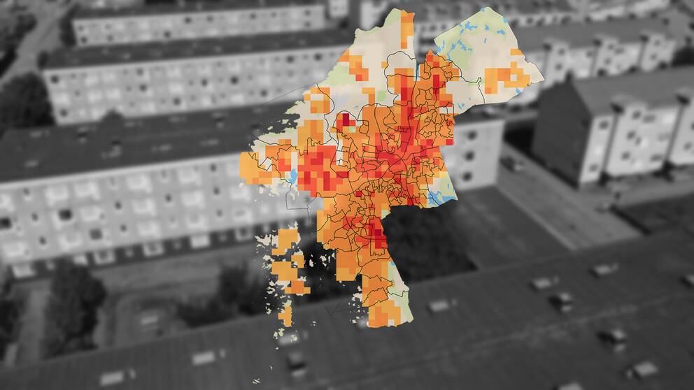 Fattigare områden med socioekonomiska utmaningar är i snitt en till två grader varmare på ytan än andra områden i Sverige. SVT har kartlagt de platser där sommardagarnas yttemperaturer varit som högst.