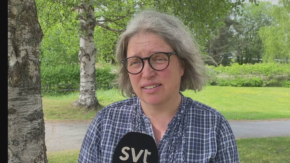 Lotta Fernlund tror inte hon kommer att kunna bo kvar i Västeråsen om en uranbrytning blir aktuell.