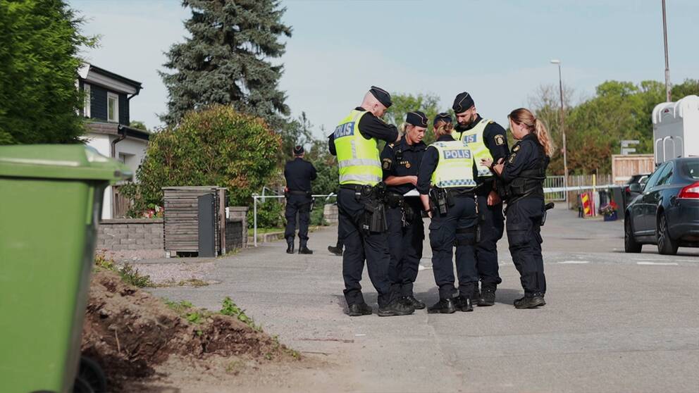 Enligt uppgifter har en kvinna skjutits i Gränby under natten mot torsdag. Polisen utreder händelsen som ett mord och ännu har inga personer gripits
