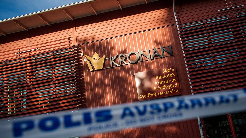 Tre personer mördades på skolan Kronan i Trollhättan.