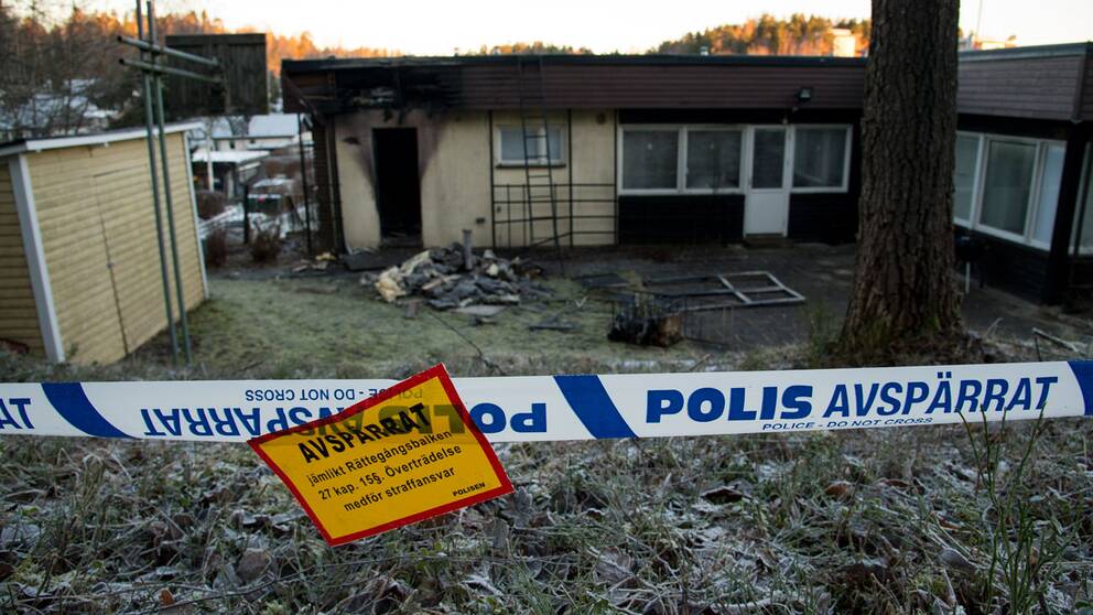 Ett blivande asylboende i Södertälje förstördes i en brand.