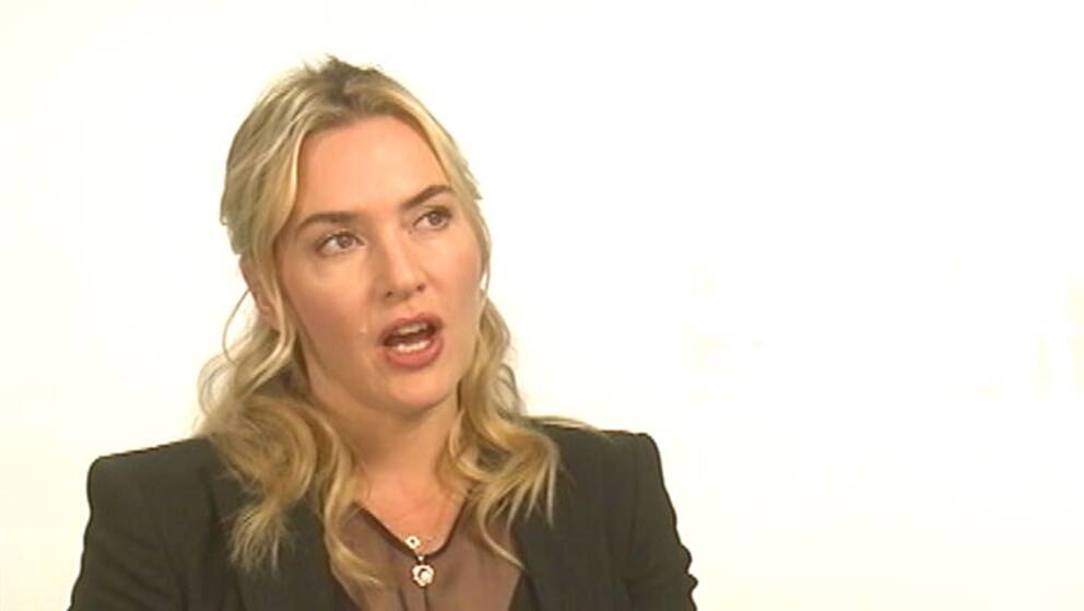 Snart är det premiär för filmen ”Steve Jobs” om den världskände grundaren av Apple som avled 2011. Gomorron Sverige har fått en intervju med skådespelaren Kate Winslet som spelar it-mogulens högra hand Joanna Hoffman.