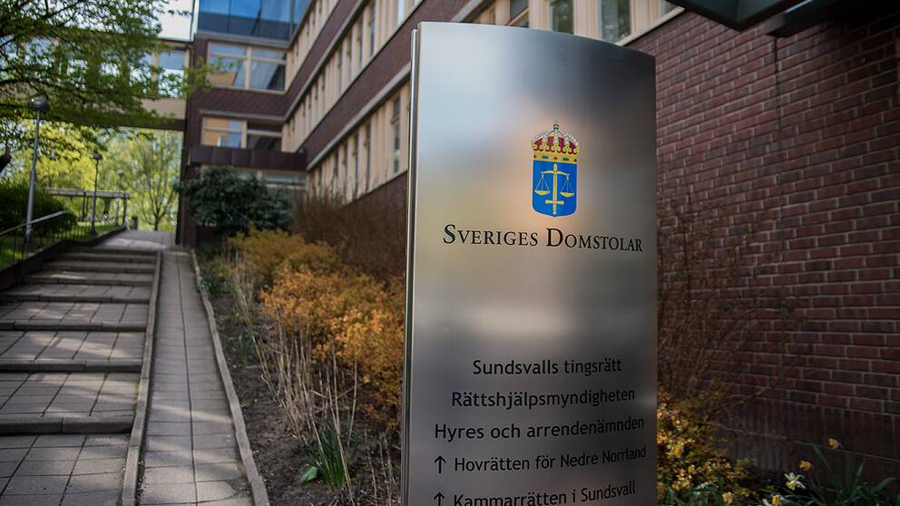 Den 60-årige pedofil från Sundsvall som åtalats för övergrepp på två barn dömdes till fängelse.