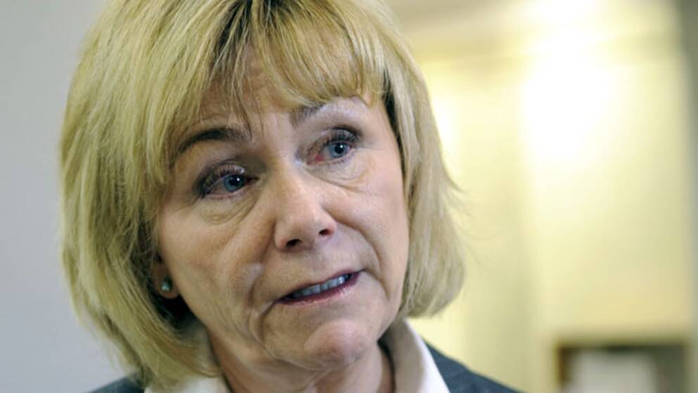 Sveriges justitieminister, Beatrice Ask, vill ha hårdare tag mot kränkande fotografering