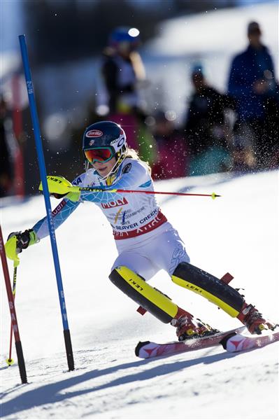 Mikaela Shiffrin blir 20 år den 3 mars. Hon är fortfarande en tonåring. Hon har redan hunnit uppnå en hel del. Hon är regerande olympisk mästare och världsmästare. Hon har vunnit de två senaste kristallkulorna i slalomcupen. I VM kan hon ta sin tredje mästerskapstitel och hon har tolv världscupsegrar (en i storslalom). Foto: Bildbyrån