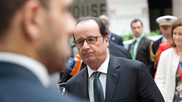 

 "Det som står på spel här är Europa. Det handlar inte bara om Greklands framtid. Det handlar om Europa som vi uppfattar det. Det finns inte 'grexit eller inte grexit'. Grekland är en del av EU eller så är man inte det. Men om det inte är en del av EU, så betyder det att Europa krymper."