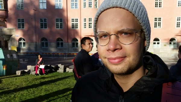 Henrik Hurtig, volontär.