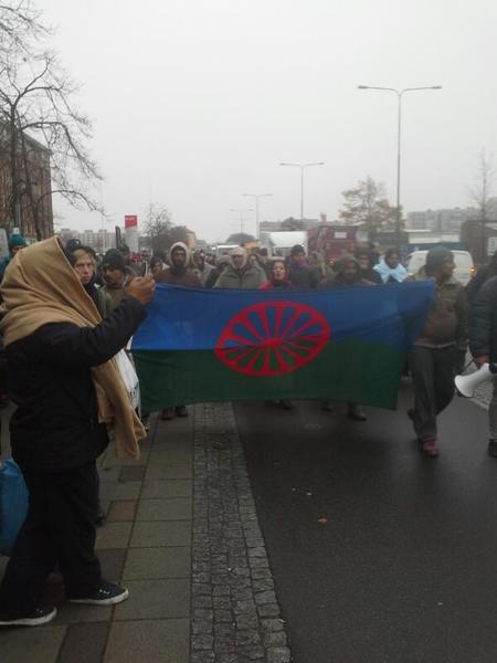 De boende planerar nu för att gemensamt gå mot stadshuset, säger flera av dem till SVT. De börjar protesten längs Nobelvägen.