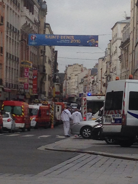 Sjukvårdspersonal står beredd.