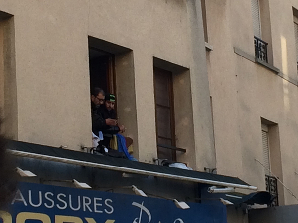 Folk har börjat återvända till fastigheten som ligger bredvid huset där terroristerna höll till.