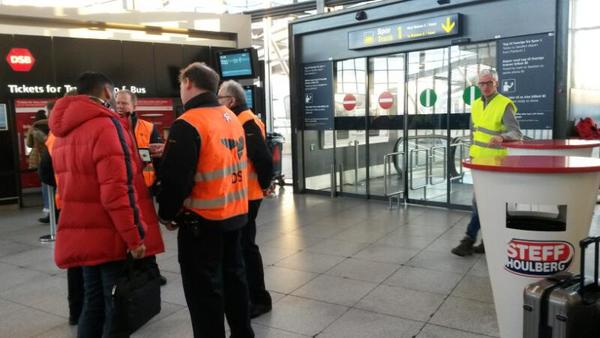 Lugnet har lagt sig vid utgången på Kastrup mot "Sverigeperrongen", som den kallas här i Danmark.