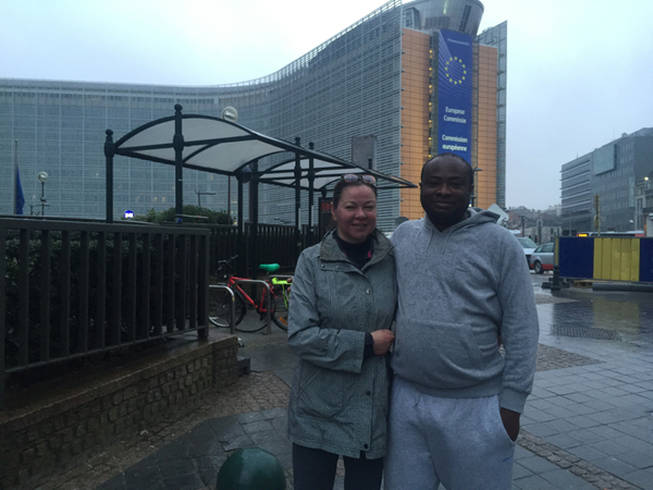 Bryssel börjar så smått vakna till liv hör nu. Träffade precis Guy Gossert och Martina Lekovic utanför EU-kommissionen här i Bryssel.