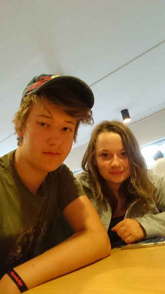 Tord har skickat en bild från när de sitter och diggar till Wizex på bana 2.