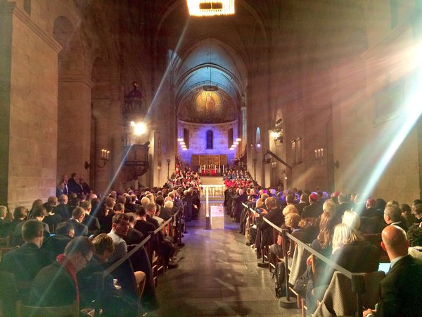 Strax "Common Prayer" i Lunds domkyrka. Sänds i SVT.